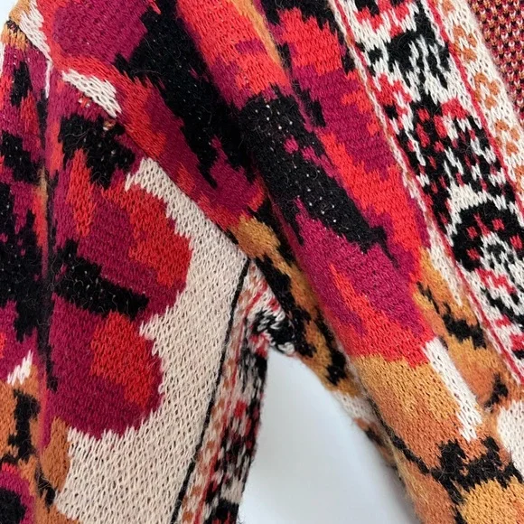 FARM Rio Red & Black Floral Tapestry Cardigan XXS - Picture 8 of 8